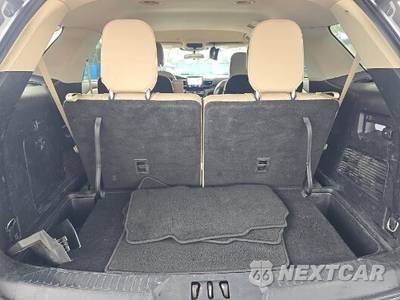 2020 Ford Explorer XLT - zdjęcie 16 z 19 - miniatura