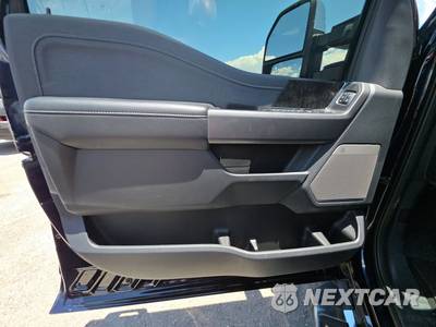 2025 Ford Super Duty F-250 Lariat Crew Cab Medium Bed - zdjęcie 9 z 21 - miniatura
