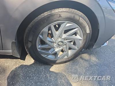 2025 Hyundai Elantra Hybrid Blue - zdjęcie 9 z 22 - miniatura