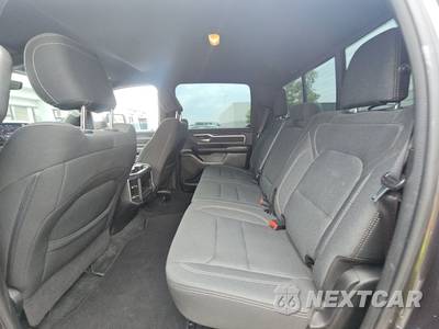 2021 Ram 1500 Big Horn Crew Cab Short Bed - zdjęcie 13 z 30 - miniatura