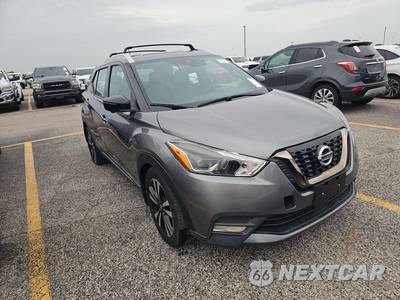 2020 Nissan Kicks SR - zdjęcie 3 z 18 - miniatura