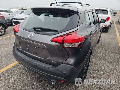 2020 Nissan Kicks SR - zdjęcie 4 z 18 - miniatura