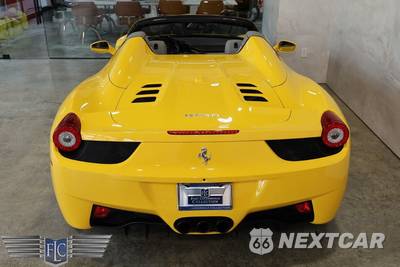 2015 Ferrari 458 Spider Convertible - zdjęcie 14 z 54 - miniatura