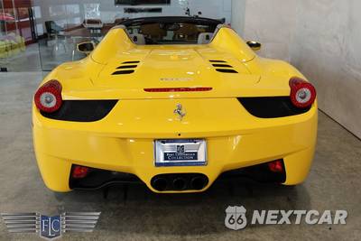 2015 Ferrari 458 Spider Convertible - zdjęcie 8 z 54 - miniatura