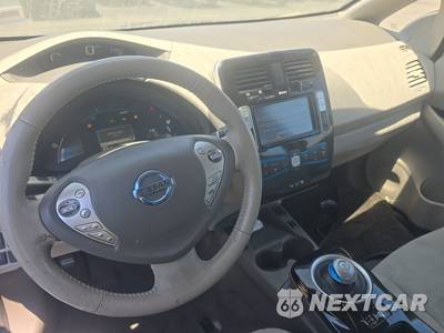 2016 Nissan LEAF SV - zdjęcie 11 z 42 - miniatura