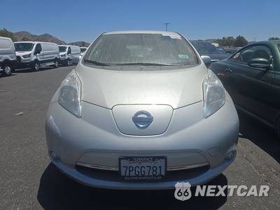 2016 Nissan LEAF SV - zdjęcie 2 z 42 - miniatura