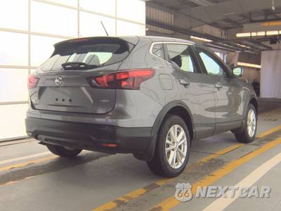 2017 Nissan Rogue Sport S - zdjęcie 4 z 27 - miniatura