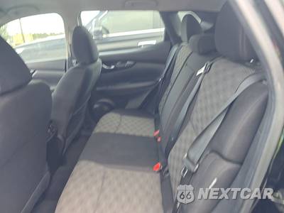 2021 Nissan Rogue Sport SV - zdjęcie 13 z 25 - miniatura