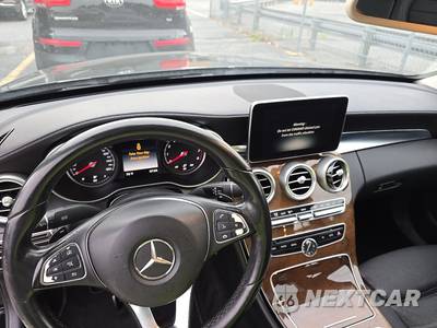 2015 Mercedes-Benz C 300 4MATIC Sedan w/Luxury Pkg - zdjęcie 11 z 34 - miniatura