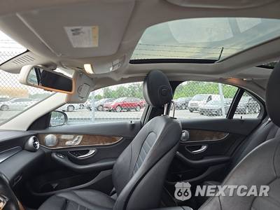 2015 Mercedes-Benz C 300 4MATIC Sedan w/Luxury Pkg - zdjęcie 18 z 34 - miniatura