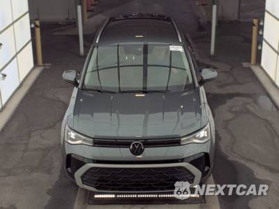 2025 Volkswagen Taos SE - zdjęcie 2 z 21 - miniatura