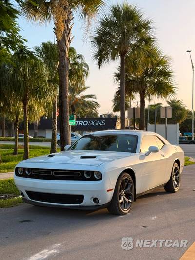 2019 Dodge Challenger SXT - zdjęcie 19 z 21 - miniatura