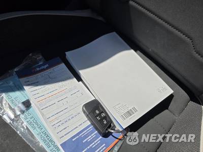 2025 Volkswagen Taos SE - zdjęcie 16 z 36 - miniatura