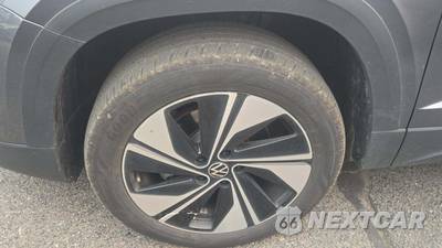 2025 Volkswagen Taos SE - zdjęcie 26 z 27 - miniatura