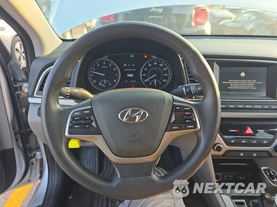 2018 Hyundai Elantra SEL Sedan - zdjęcie 10 z 37 - miniatura