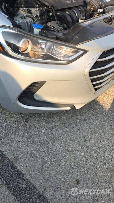2018 Hyundai Elantra SEL Sedan - zdjęcie 29 z 37 - miniatura