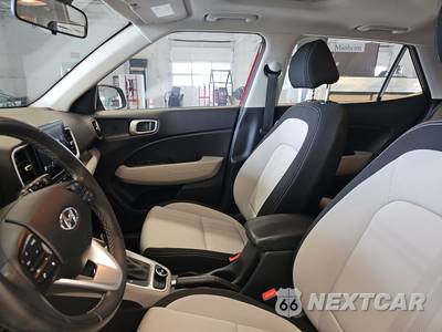 2025 Hyundai Venue SEL - zdjęcie 7 z 21 - miniatura