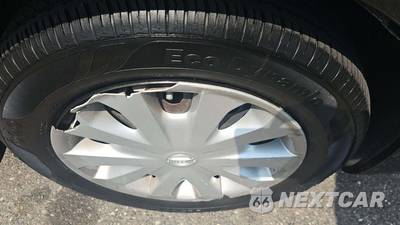2015 Nissan Versa S Plus - zdjęcie 28 z 38 - miniatura