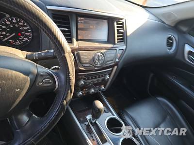 2014 Nissan Pathfinder SL - zdjęcie 17 z 48 - miniatura
