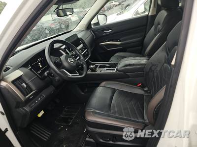 2023 Nissan Pathfinder Platinum - zdjęcie 7 z 21 - miniatura