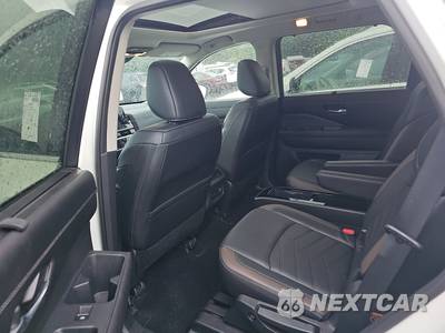 2023 Nissan Pathfinder Platinum - zdjęcie 13 z 21 - miniatura