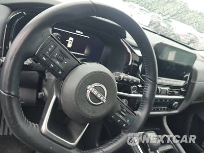 2023 Nissan Pathfinder Platinum - zdjęcie 10 z 21 - miniatura