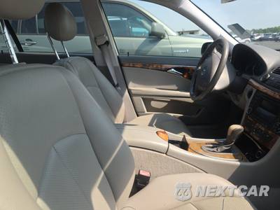 2003 Mercedes-Benz E 320 Sedan - zdjęcie 8 z 35 - miniatura