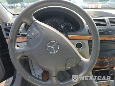2003 Mercedes-Benz E 320 Sedan - zdjęcie 10 z 35 - miniatura