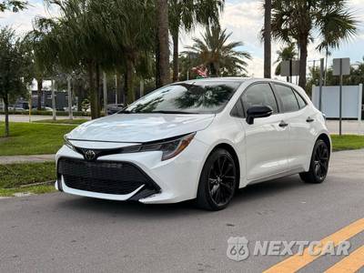 2022 Toyota Corolla Hatchback SE Nightshade Edition - zdjęcie 1 z 21 - miniatura