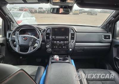 2020 Nissan TITAN PRO-4X Crew Cab Short Bed - zdjęcie 12 z 19 - miniatura