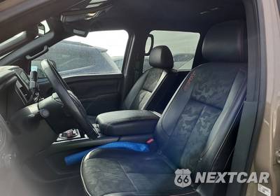 2020 Nissan TITAN PRO-4X Crew Cab Short Bed - zdjęcie 14 z 19 - miniatura