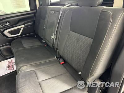 2017 Nissan TITAN SV Crew Cab Short Bed - zdjęcie 32 z 42 - miniatura