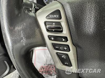 2017 Nissan TITAN SV Crew Cab Short Bed - zdjęcie 14 z 42 - miniatura