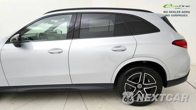 2025 Mercedes-Benz GLC 300 4MATIC - zdjęcie 23 z 50 - miniatura