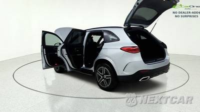 2025 Mercedes-Benz GLC 300 4MATIC - zdjęcie 13 z 50 - miniatura