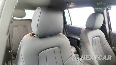 2025 Mercedes-Benz GLB 250 4MATIC - zdjęcie 37 z 50 - miniatura