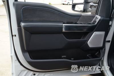 2025 Ford Super Duty F-350 Platinum Crew Cab Long Bed DRW - zdjęcie 16 z 27 - miniatura
