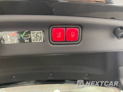 2024 Mercedes-Benz C 300 - zdjęcie 36 z 53 - miniatura