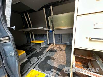 2019 Mercedes-Benz Sprinter 2500 Crew Van High Roof 144.0" WB - zdjęcie 15 z 19 - miniatura