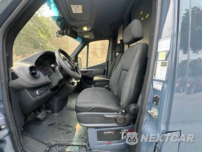 2019 Mercedes-Benz Sprinter 2500 Crew Van High Roof 144.0" WB - zdjęcie 13 z 19 - miniatura
