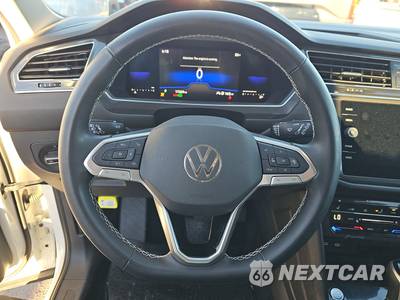 2022 Volkswagen Tiguan SE - zdjęcie 10 z 24 - miniatura