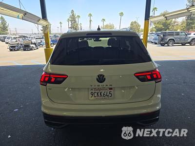 2022 Volkswagen Tiguan SE - zdjęcie 5 z 29 - miniatura