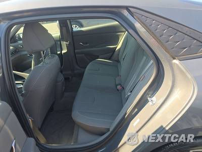 2025 Hyundai Elantra SEL Sport - zdjęcie 13 z 29 - miniatura