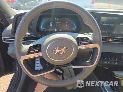 2025 Hyundai Elantra SEL Sport - zdjęcie 10 z 29 - miniatura