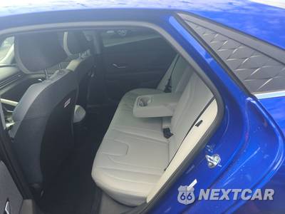 2026 Hyundai Elantra Limited - zdjęcie 13 z 36 - miniatura
