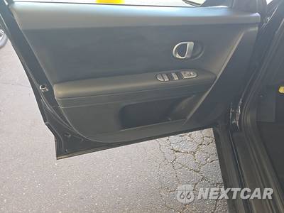 2024 Hyundai IONIQ 5 SEL - zdjęcie 9 z 34 - miniatura