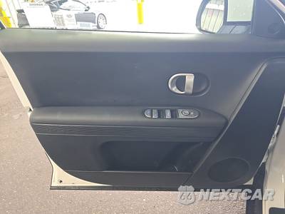 2024 Hyundai IONIQ 5 SE - zdjęcie 9 z 27 - miniatura