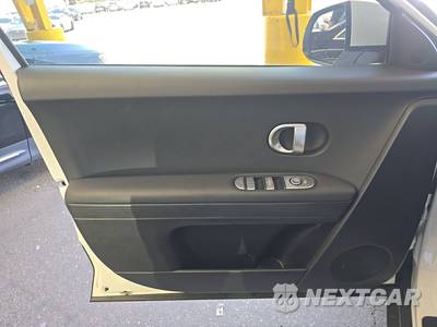 2024 Hyundai IONIQ 5 SE - zdjęcie 9 z 24 - miniatura