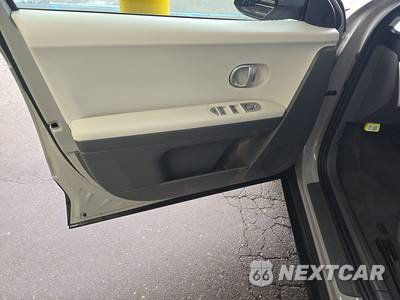 2024 Hyundai IONIQ 5 SE - zdjęcie 9 z 24 - miniatura