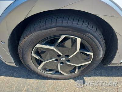 2024 Hyundai IONIQ 5 Limited - zdjęcie 17 z 23 - miniatura